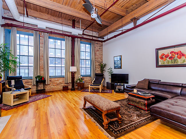 1733 West Irving Park Road, Unit 218 Chicago, IL 60613 - Photo 4 of 15