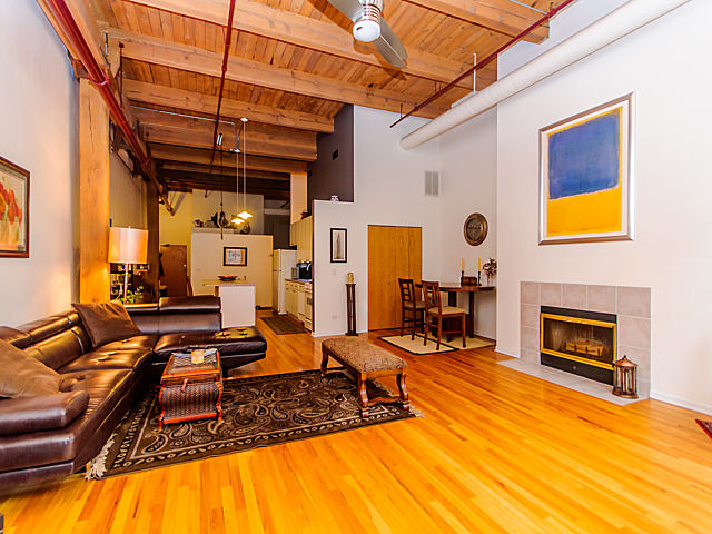 1733 West Irving Park Road, Unit 218 Chicago, IL 60613 - Photo 5 of 15