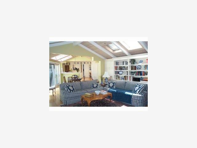 47 Ralston Road Atherton, CA 94027 - Photo 4 of 5 a picture of a living room with a couch