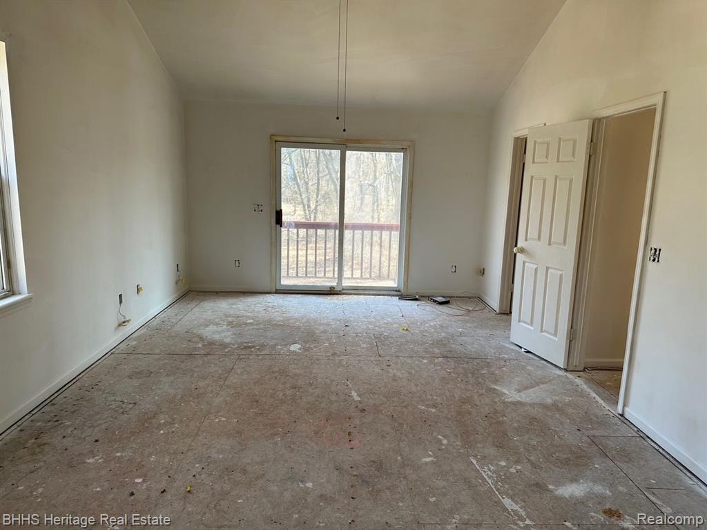6637 Cedar Lake Road Pinckney, MI 48169 - Photo 13 of 27