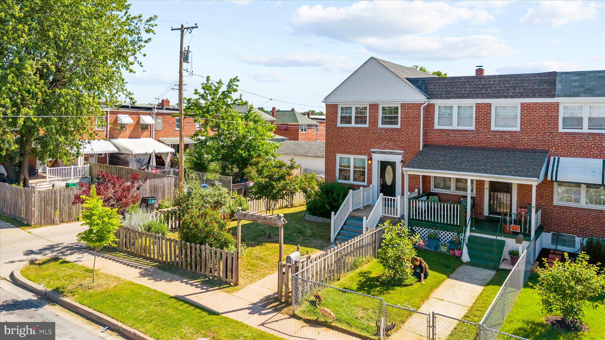 2703 Creston Road Baltimore, MD 21222 - Photo 2 of 38
