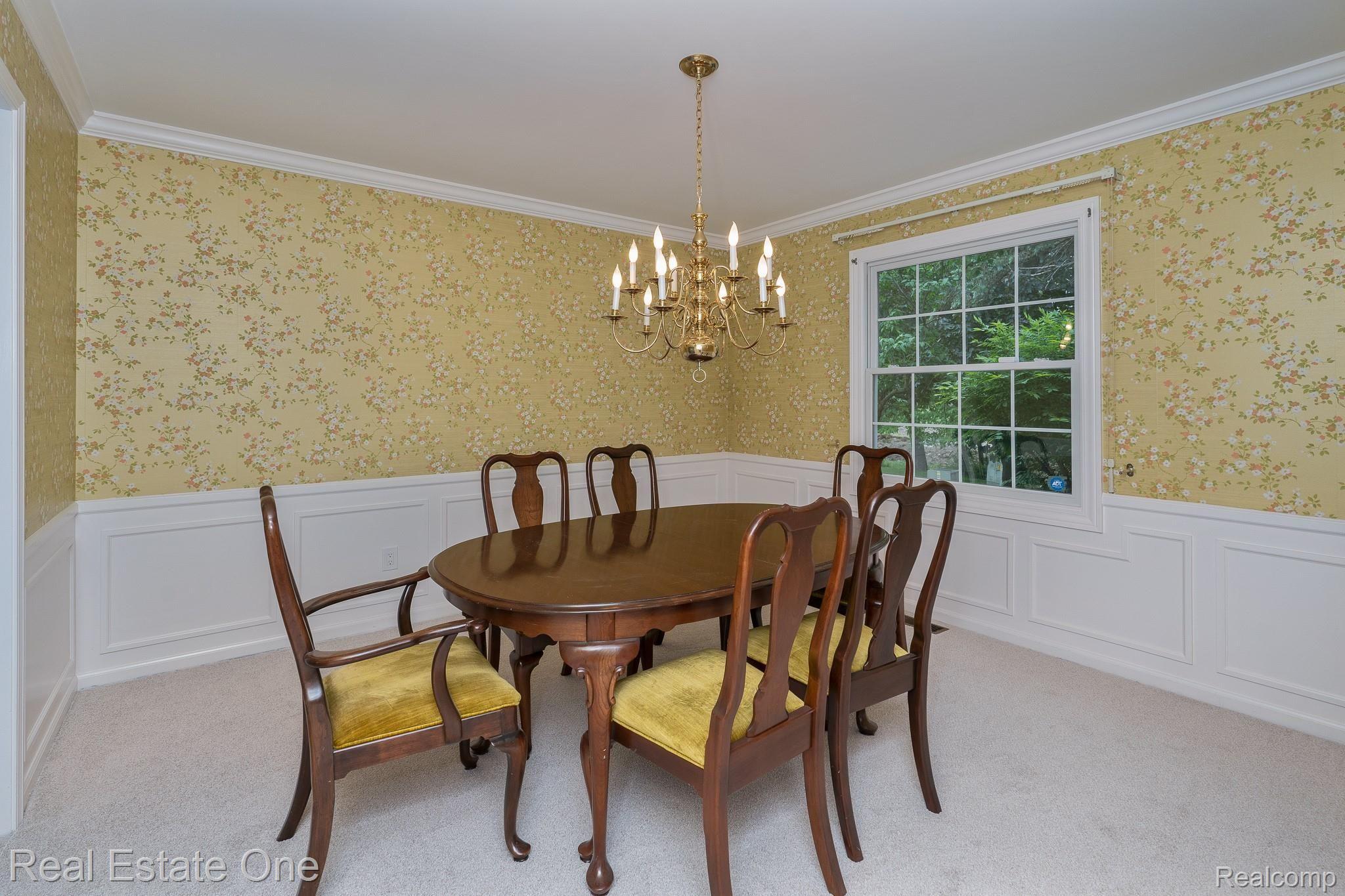 5245 Aintree Road Rochester, MI 48306 - Photo 10 of 42 dining room