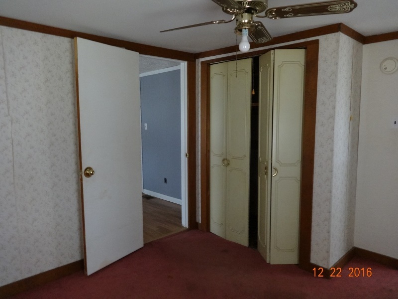 8325 George Southern Road Northeast Georgetown, IN 47122 - Photo 13 of 16