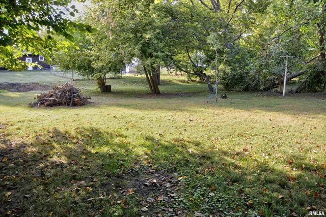 $69,400 | 210 South White Street, Macomb, IL 61455