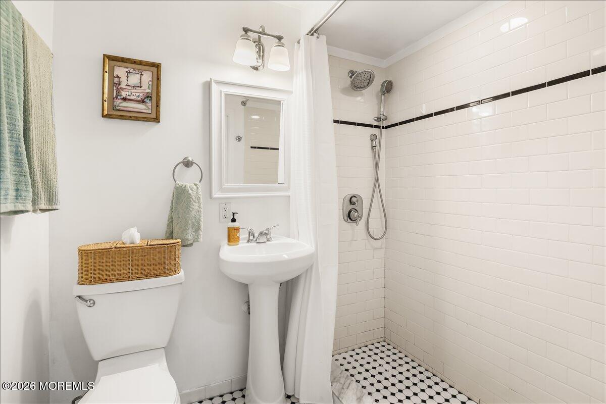 201 Green Tree Road Brick, NJ 08724 - Photo 14 of 36 13-Bathroom