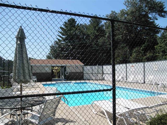 130 English Village Road, Unit 302 Manchester, NH 03102 - Photo 20 of 21