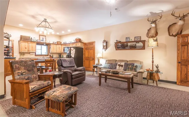 $932,000 | 24418 Golden Beach Road, Barnett, MO 65011