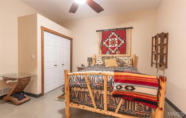 $932,000 | 24418 Golden Beach Road, Barnett, MO 65011