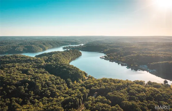 $932,000 | 24418 Golden Beach Road, Barnett, MO 65011