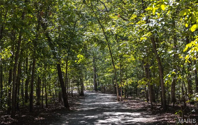 $932,000 | 24418 Golden Beach Road, Barnett, MO 65011