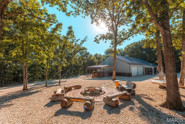 $932,000 | 24418 Golden Beach Road, Barnett, MO 65011