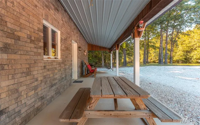 $932,000 | 24418 Golden Beach Road, Barnett, MO 65011