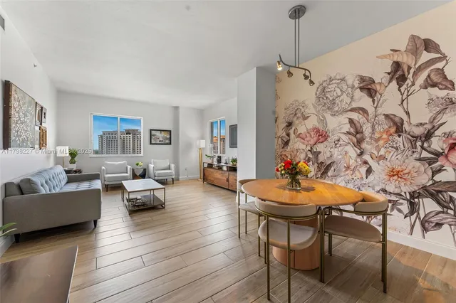 $694,990 | 10 Aragon Avenue, Unit 1107, Coral Gables, FL 33134