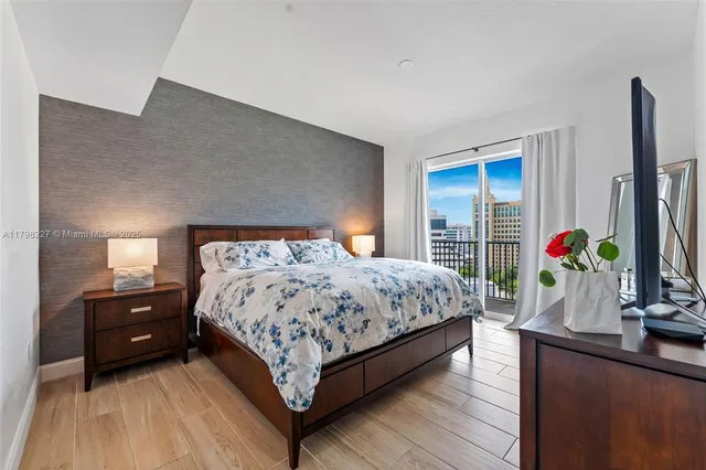 $694,990 | 10 Aragon Avenue, Unit 1107, Coral Gables, FL 33134