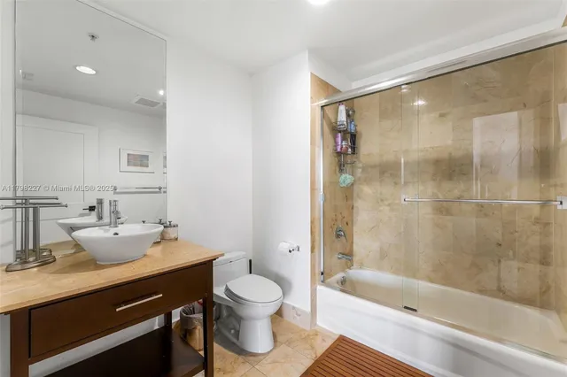 $694,990 | 10 Aragon Avenue, Unit 1107, Coral Gables, FL 33134