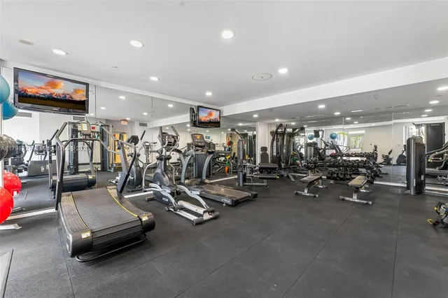 $694,990 | 10 Aragon Avenue, Unit 1107, Coral Gables, FL 33134