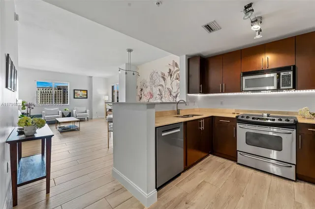 $694,990 | 10 Aragon Avenue, Unit 1107, Coral Gables, FL 33134