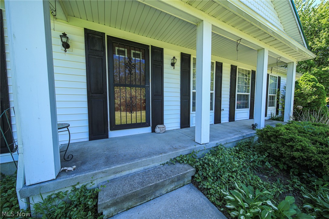 8150 Plank Road Thompson, OH 44086 - Photo 3 of 31