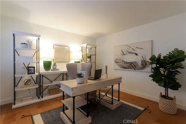 $965,000 | 651 Wakefield Court, Unit 102, Long Beach, CA 90803