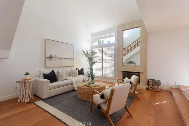 $965,000 | 651 Wakefield Court, Unit 102, Long Beach, CA 90803