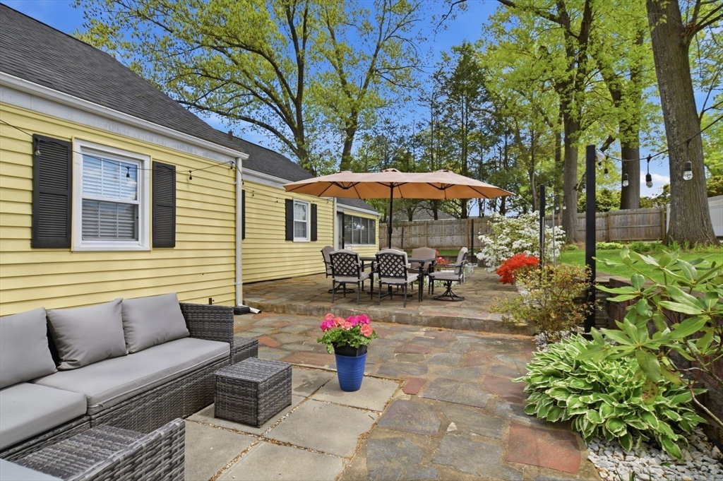 620 Roosevelt Avenue Springfield, MA 01118 - Photo 40 of 42
