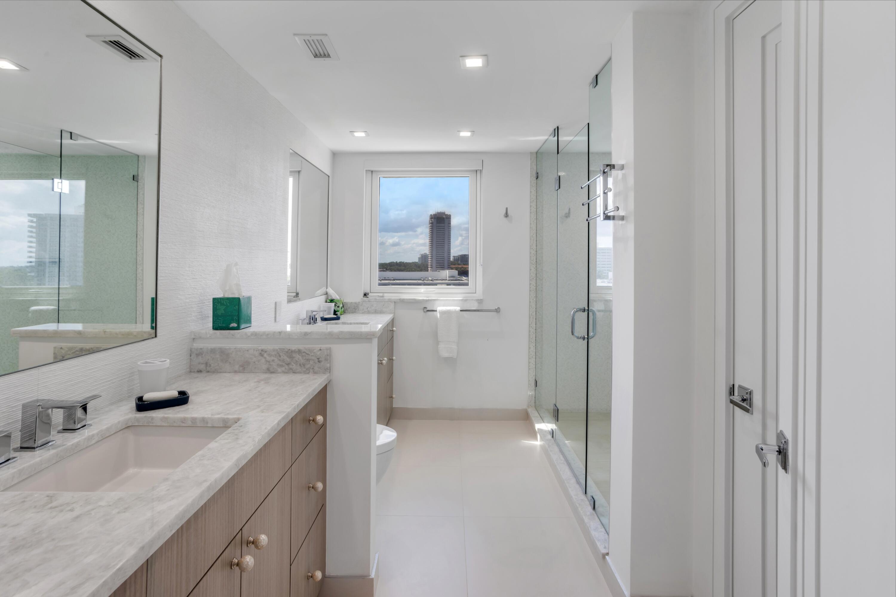 750 South Ocean Boulevard, Unit 6S Boca Raton, FL 33432 - Photo 21 of 40 BATH 2