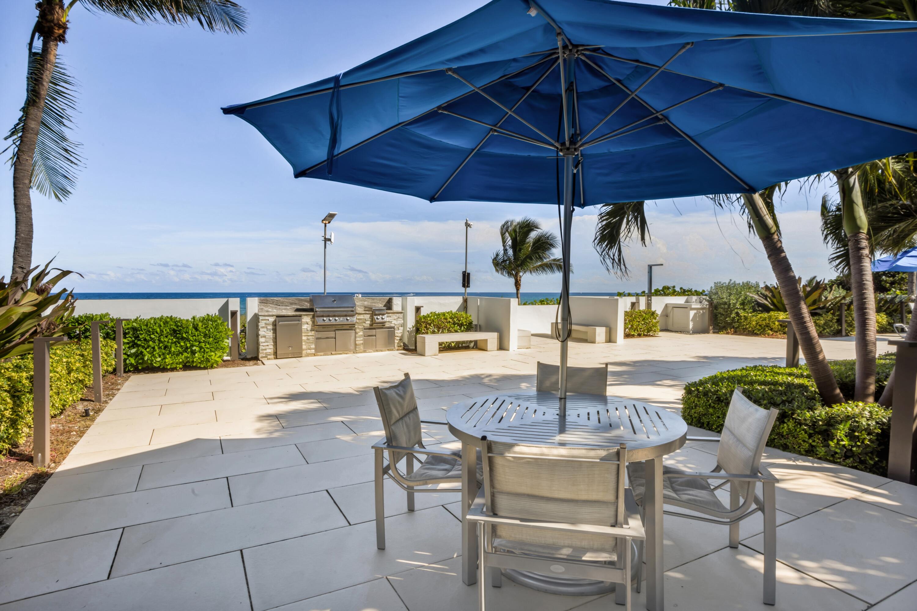 750 South Ocean Boulevard, Unit 6S Boca Raton, FL 33432 - Photo 27 of 40 SUMMER KITCHEN SEATING