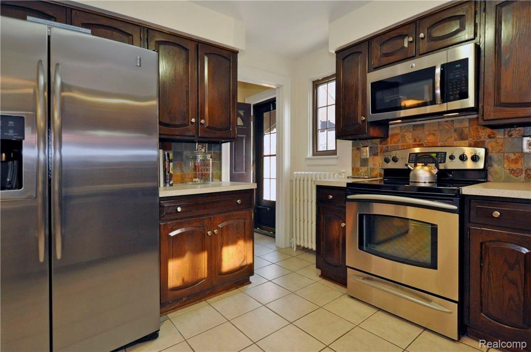 1215 Harvard Road Grosse Pointe, MI 48230 - Photo 14 of 34 14.jpg