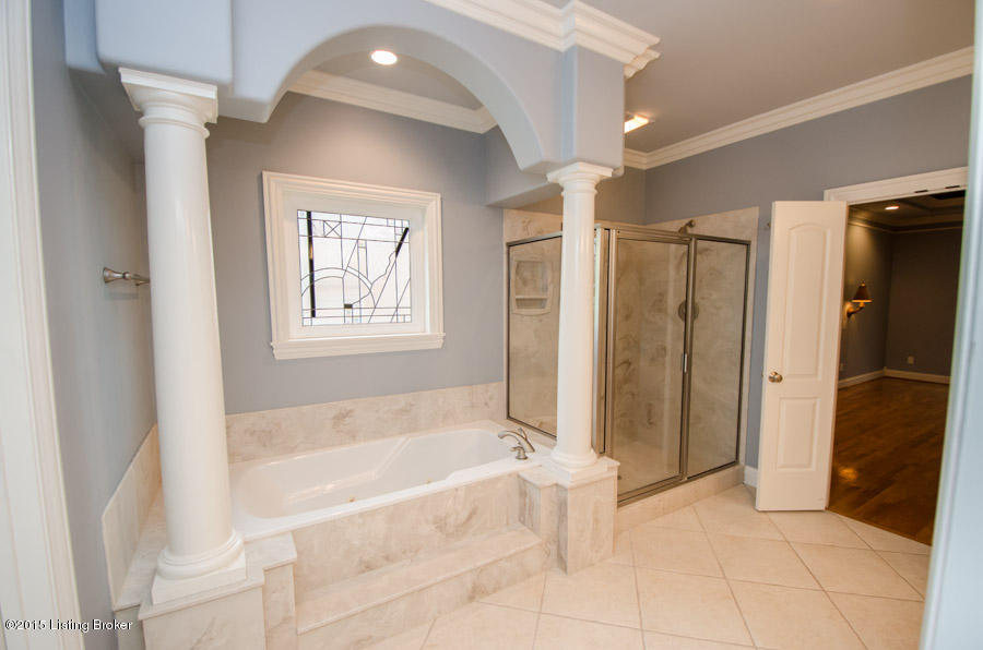 12705 Ridgemoor Drive Prospect, KY 40059 - Photo 37 of 73 Master Bath