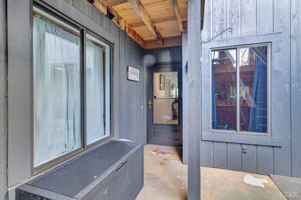 2404 Deer Run Forest, VA 24551 - Photo 3 of 32 a view of a hallway with a elevator