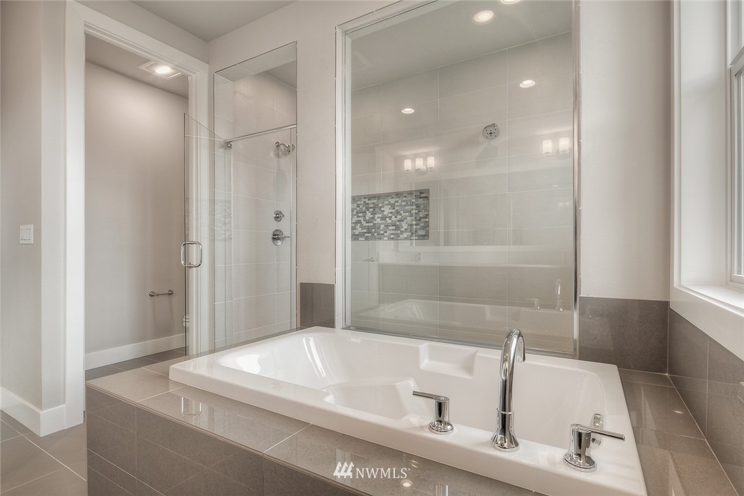 21807 33rd Drive Southeast, Unit 27 Bothell, WA 98021 - Photo 21 of 25 Gallery Image 21