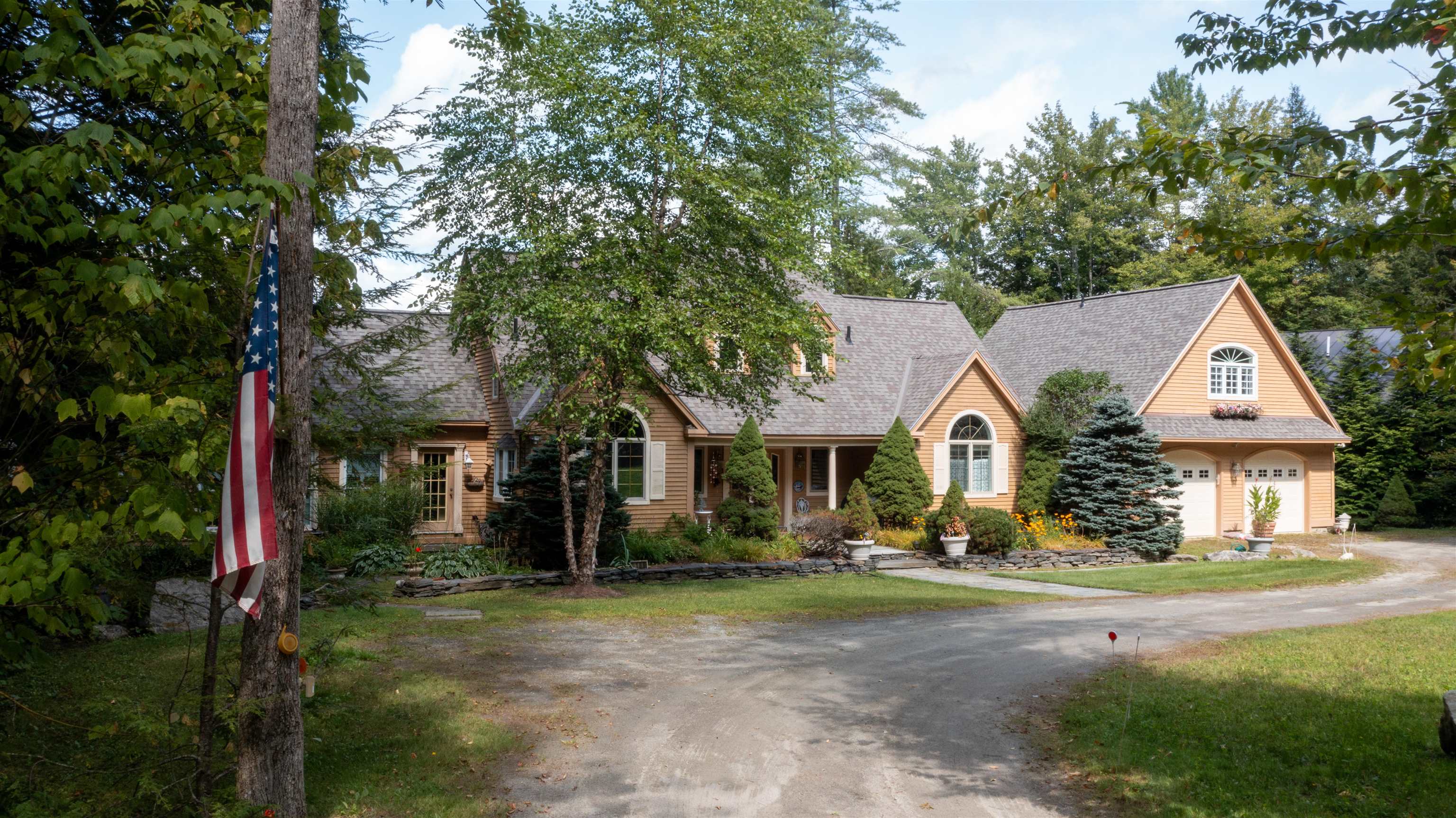 1189 Cole Pond Road Jamaica, VT 05343 - Photo 2 of 30