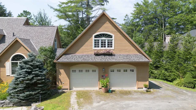 $1,040,000 | 1189 Cole Pond Road, Jamaica, VT 05343