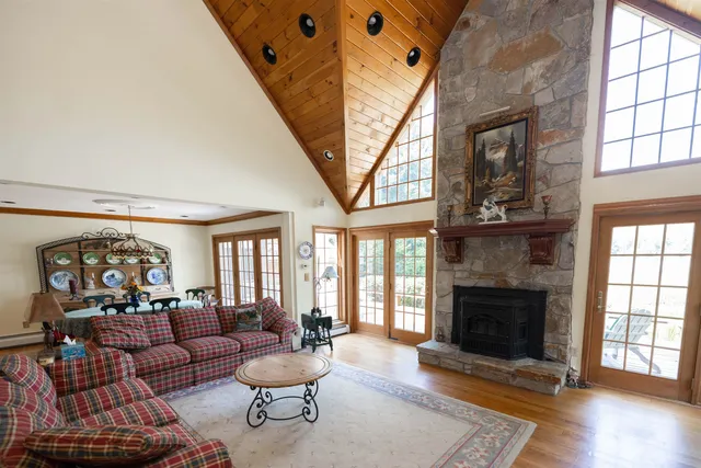 $1,040,000 | 1189 Cole Pond Road, Jamaica, VT 05343