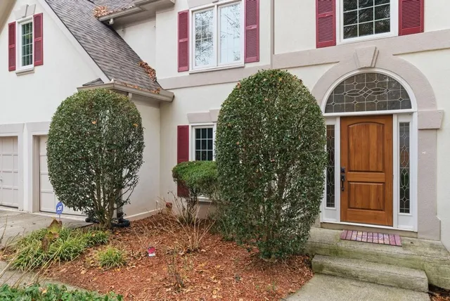 $660,000 | 5635 Ashewoode Downs Drive, Alpharetta, GA 30005