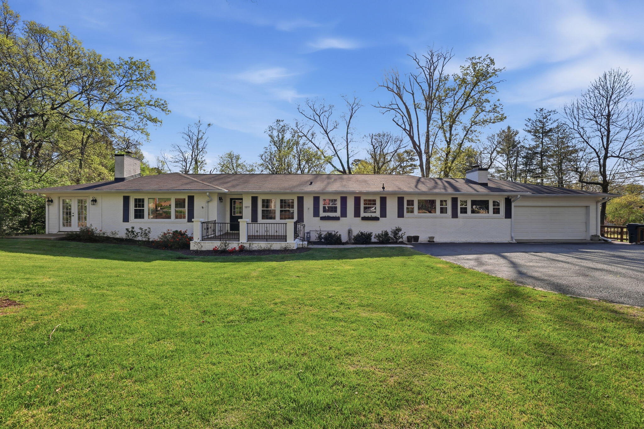 1217 Peter Pan Road Lookout Mountain, GA 30750 - Photo 1 of 28 2-web-or-mls-1217-peter-pan-rd