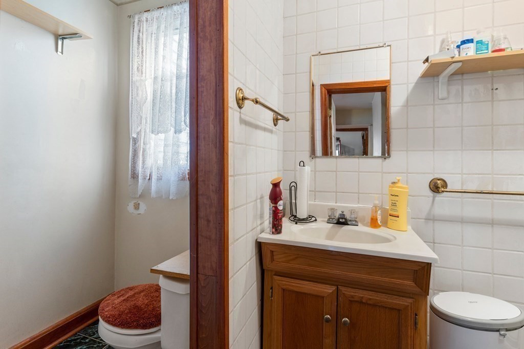 22 Pasadena Street Springfield, MA 01108 - Photo 15 of 25 Gallery Image 15