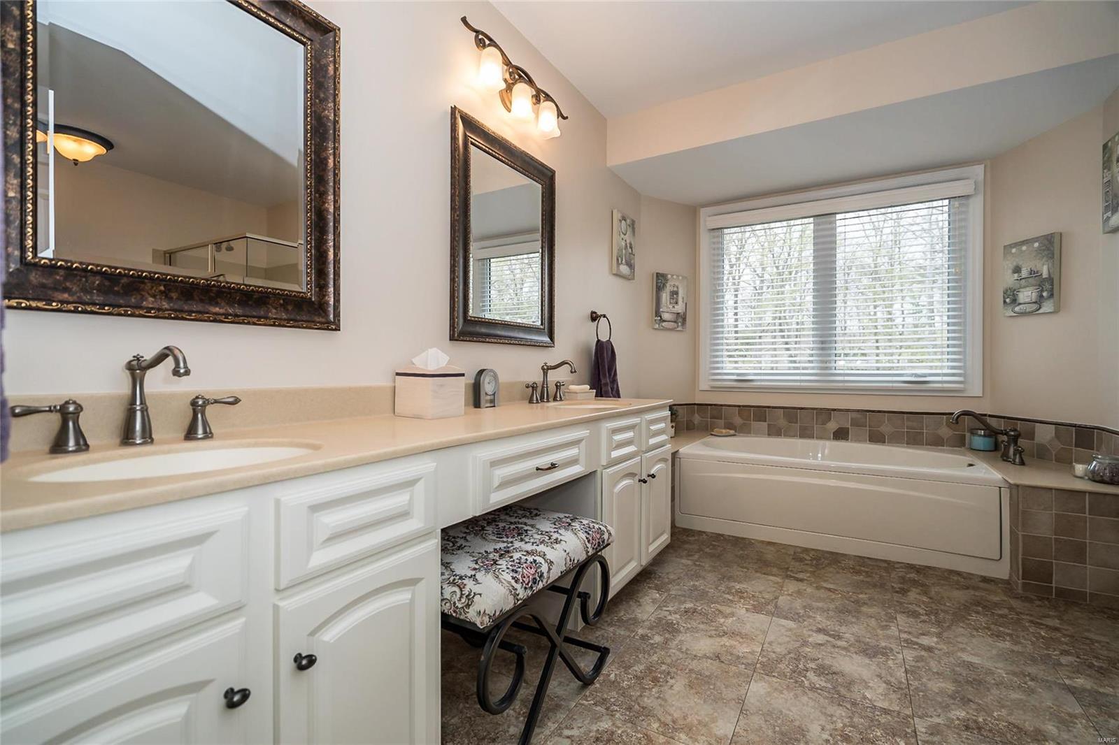 1705 Eldon Ridge Court Chesterfield, MO 63017 - Photo 42 of 55 Gallery Image 42