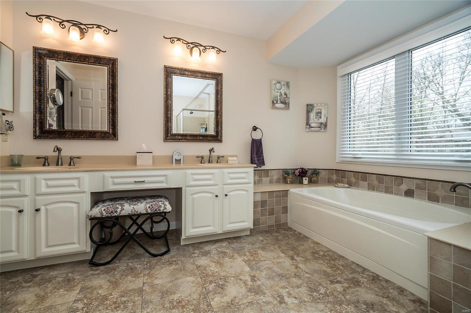 1705 Eldon Ridge Court Chesterfield, MO 63017 - Photo 44 of 55 Gallery Image 44