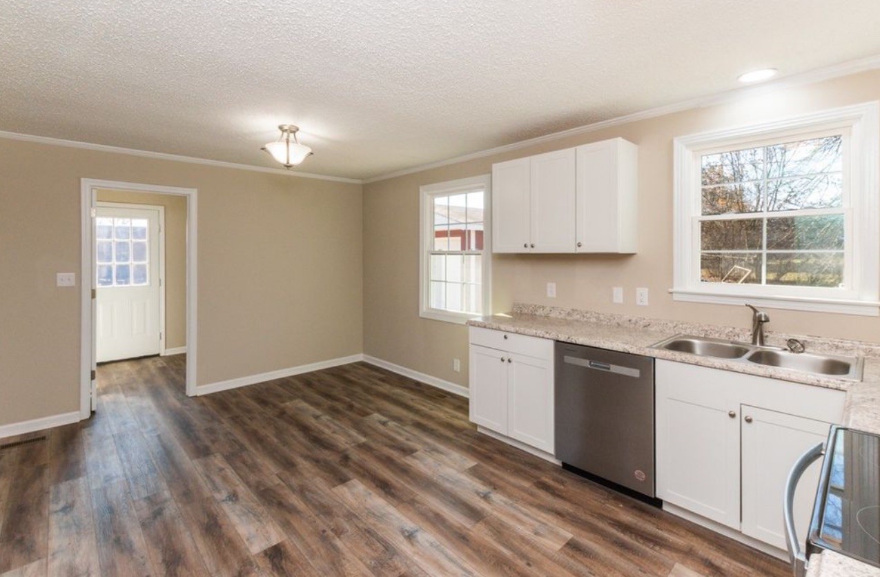 816 Garrettsburg Road Clarksville, TN 37042 - Photo 11 of 34