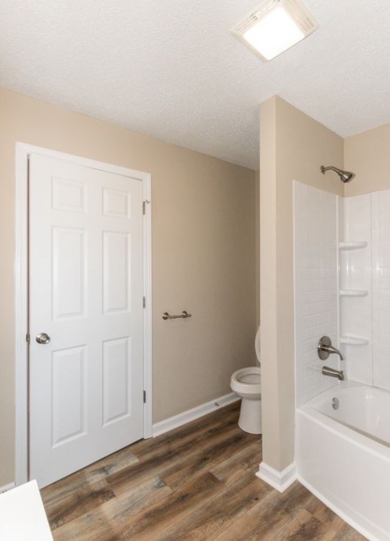 816 Garrettsburg Road Clarksville, TN 37042 - Photo 13 of 34