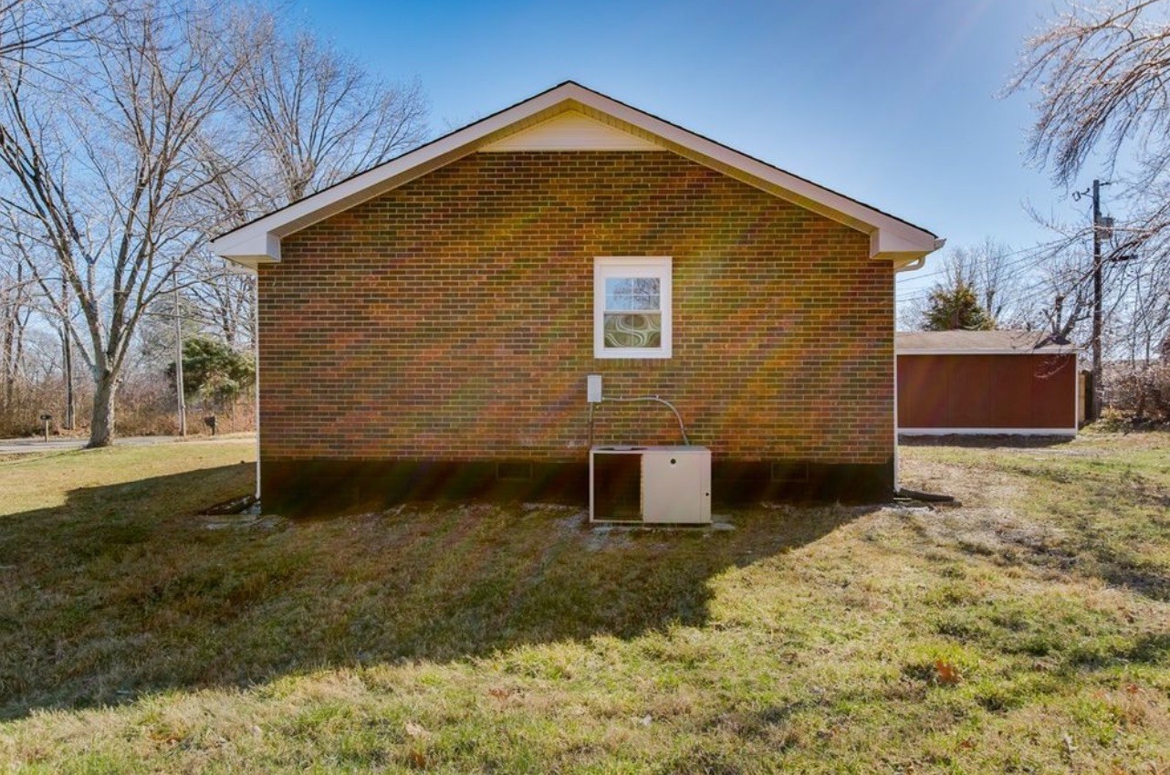 816 Garrettsburg Road Clarksville, TN 37042 - Photo 30 of 34