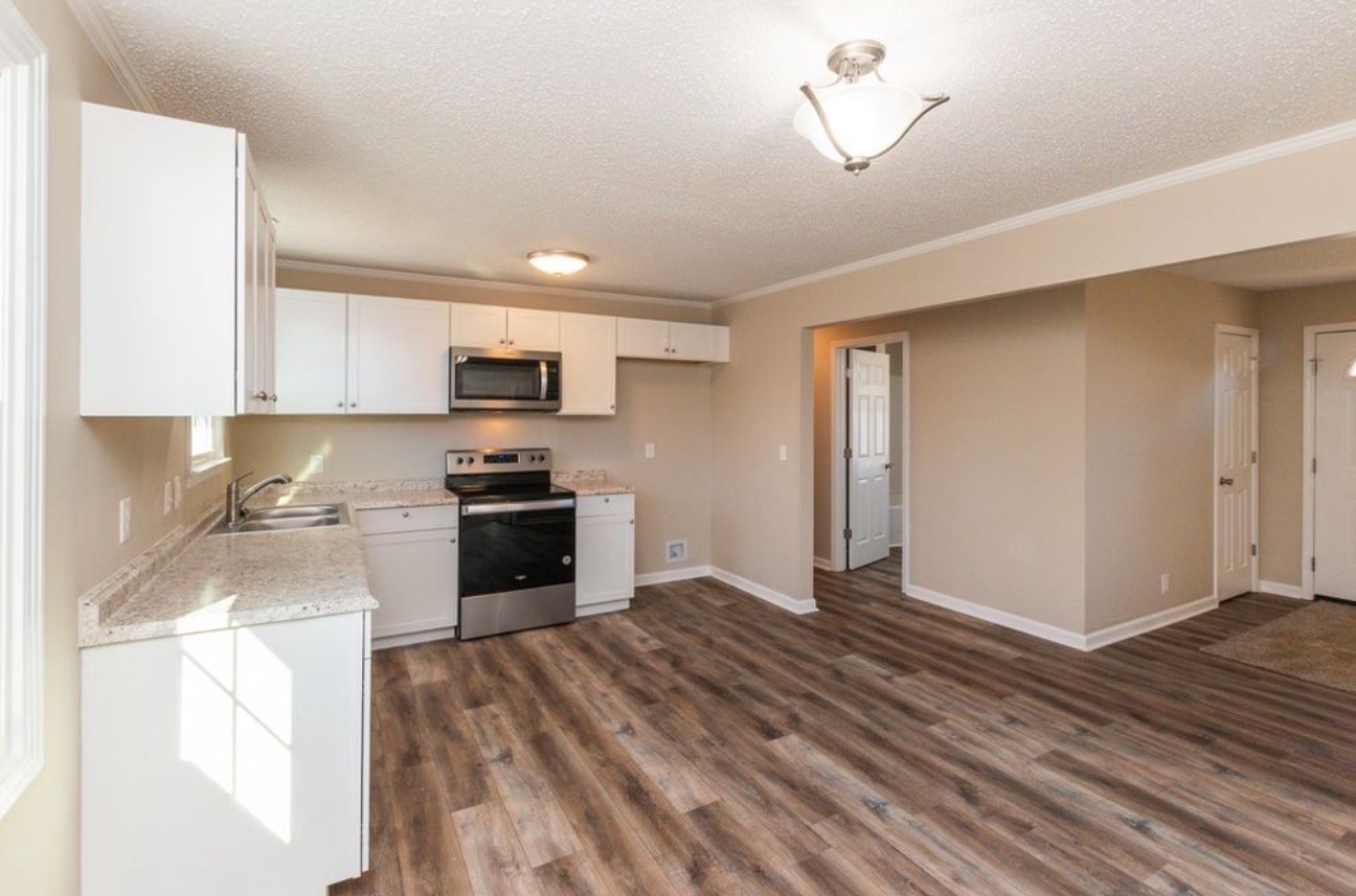 816 Garrettsburg Road Clarksville, TN 37042 - Photo 9 of 34