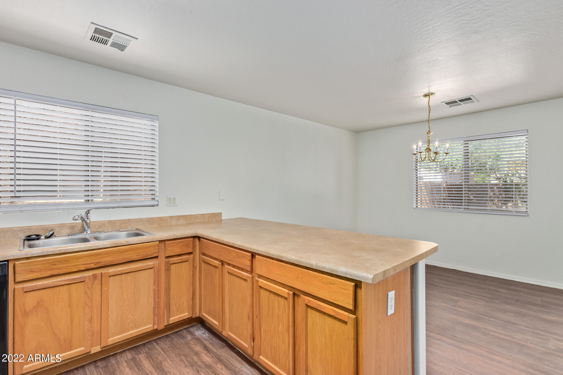 44002 West Magnolia Road Maricopa, AZ 85138 - Photo 11 of 36 0015-15 - Magnolia