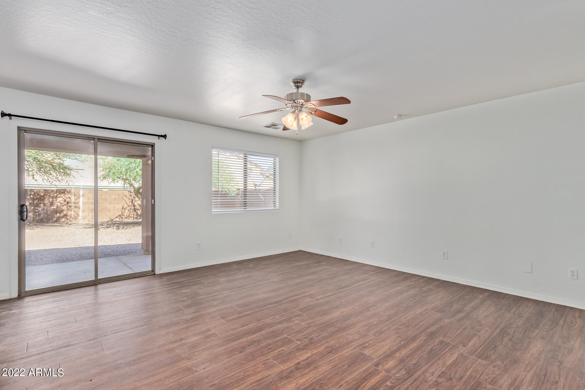 44002 West Magnolia Road Maricopa, AZ 85138 - Photo 5 of 36 0008-08 - Magnolia