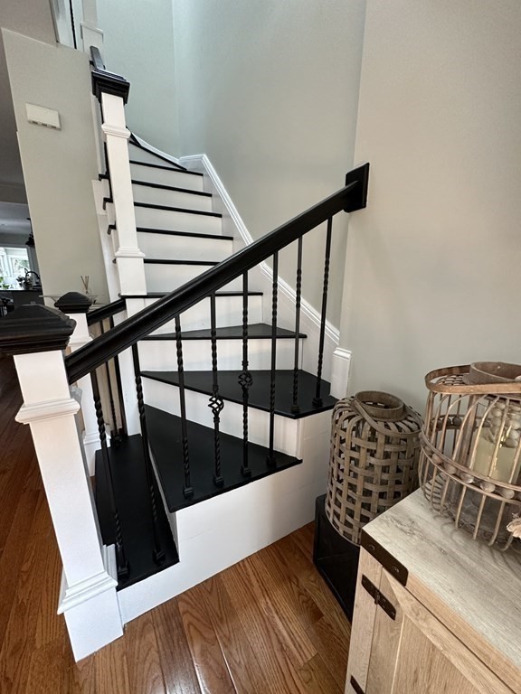 64 L Street Boston, MA 02127 - Photo 10 of 27