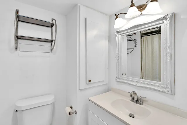 $2,900 | 3301 South Ocean Boulevard, Unit 104, Highland Beach, FL 33487