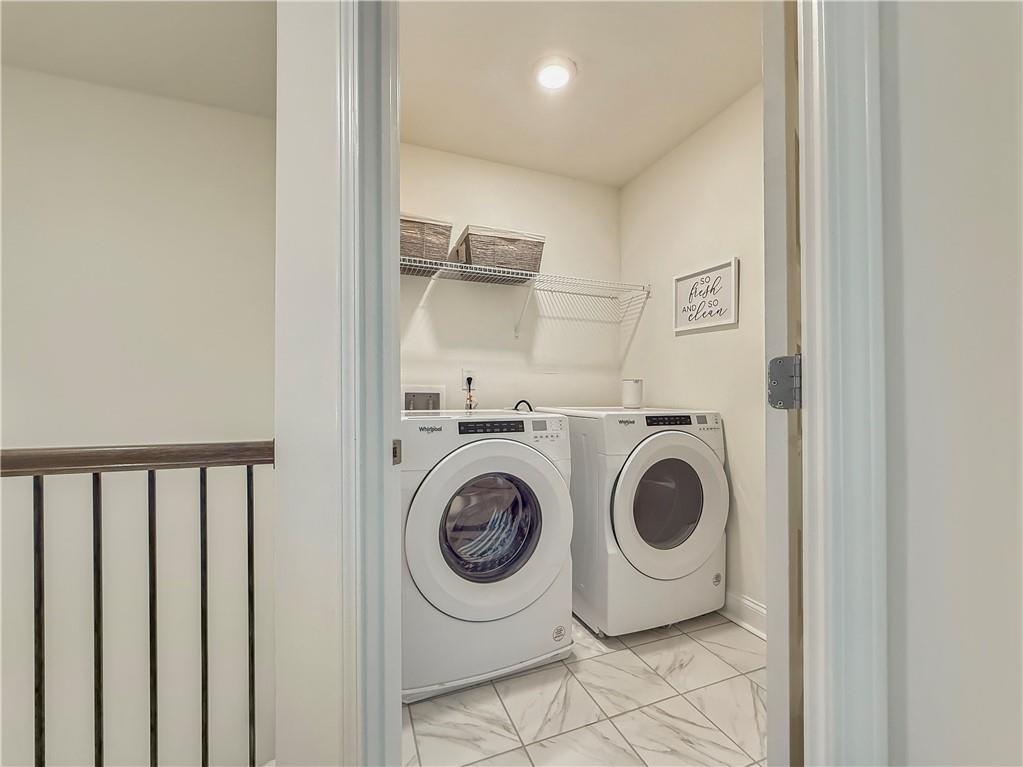 1160 Kendron Lane, Unit 16 Atlanta, GA 30329 - Photo 25 of 39 a utility room with dryer and washer