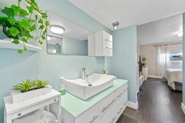 $125,000 | 3990 Northwest 42nd Avenue, Unit 108, Lauderdale Lakes, FL 33319