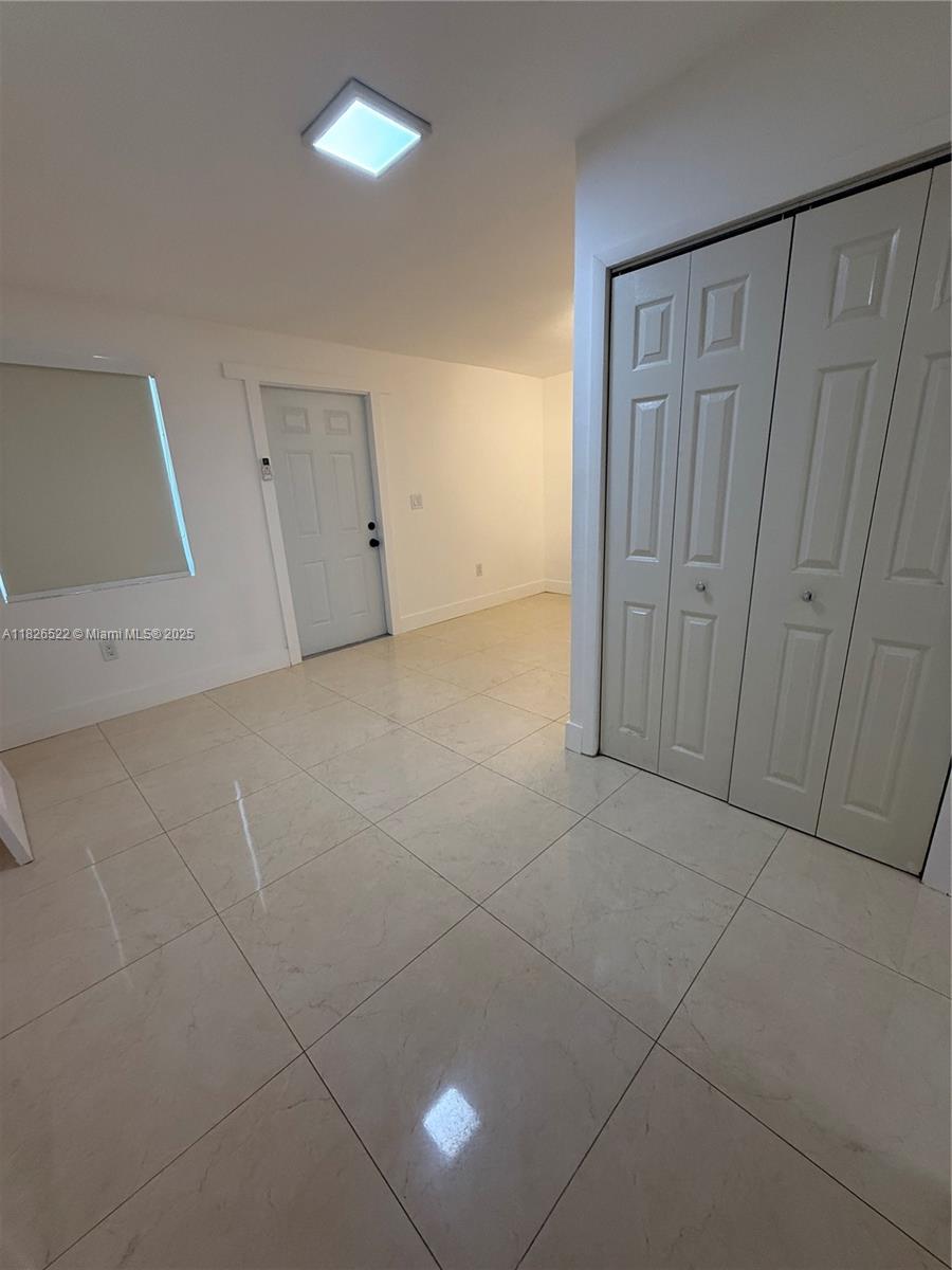 Flagami Miami, FL 33144 - Photo 15 of 20 an empty room with a bathroom